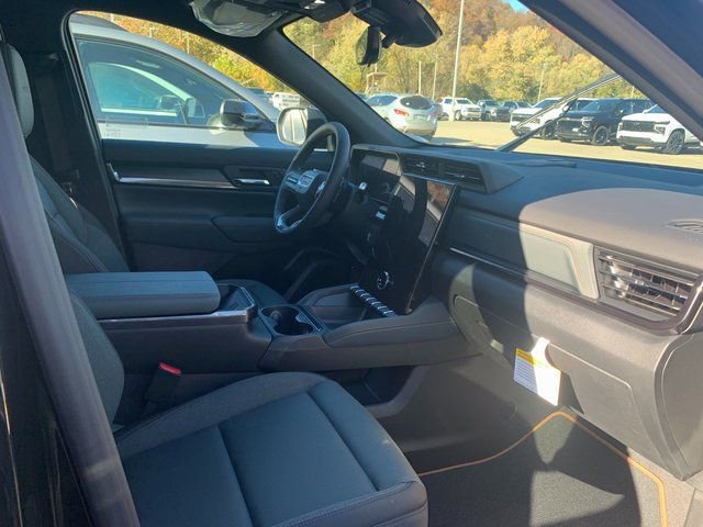 New 2026 GMC Terrain AT4 w/ Technology Package II image 18