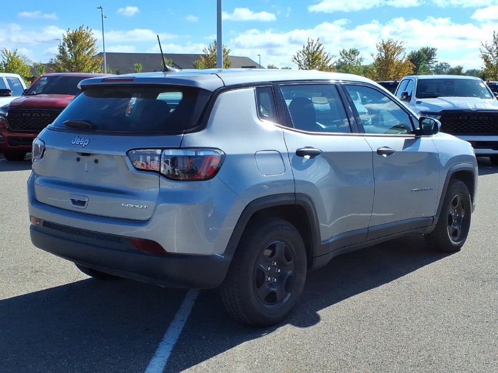 Used 2021 Jeep Compass Sport w/ Cold Weather Group FWD image 4