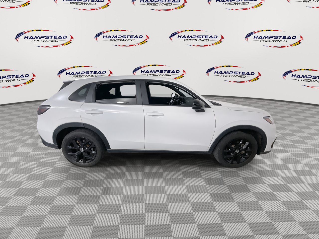 Used 2023 Honda HR-V Sport image 9