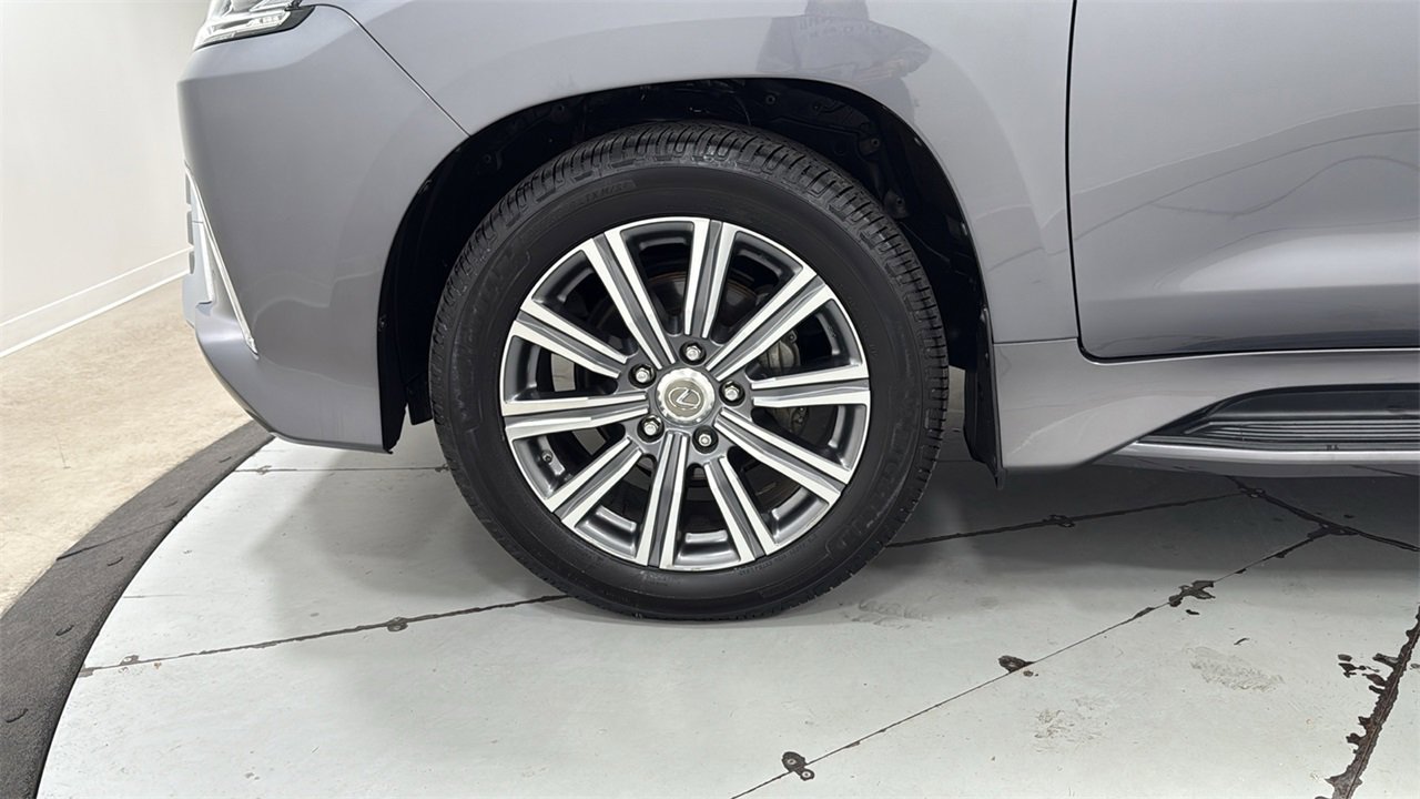 Used 2017 Lexus LX 570 4WD image 25