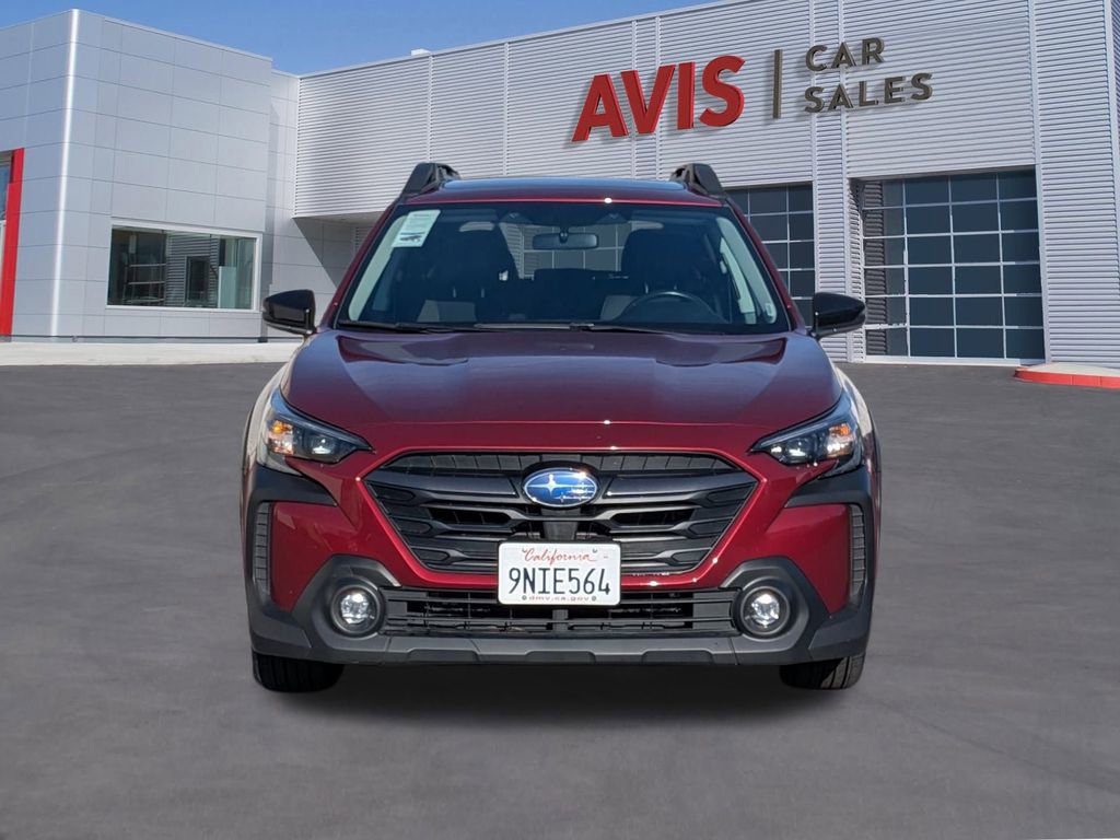 Used 2025 Subaru Outback Premium image 2