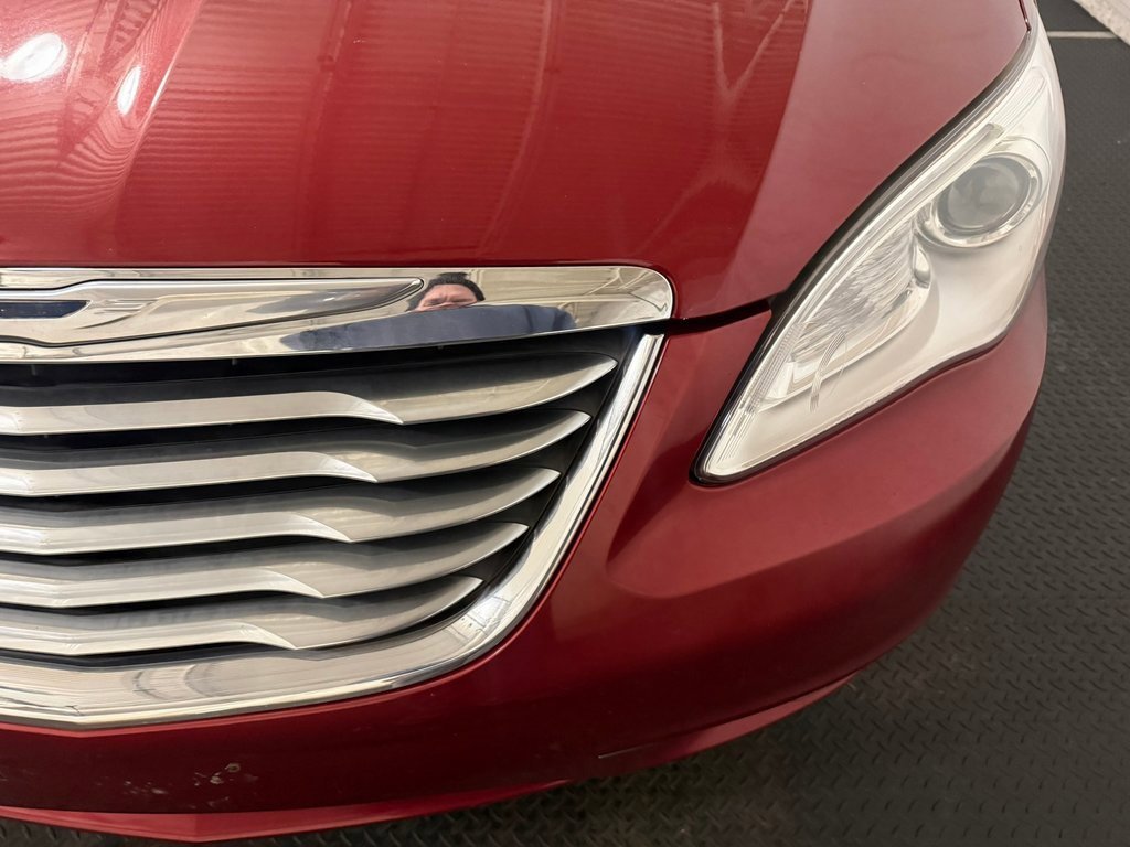 Used 2012 Chrysler 200 Touring w/ Cold Weather Group image 5