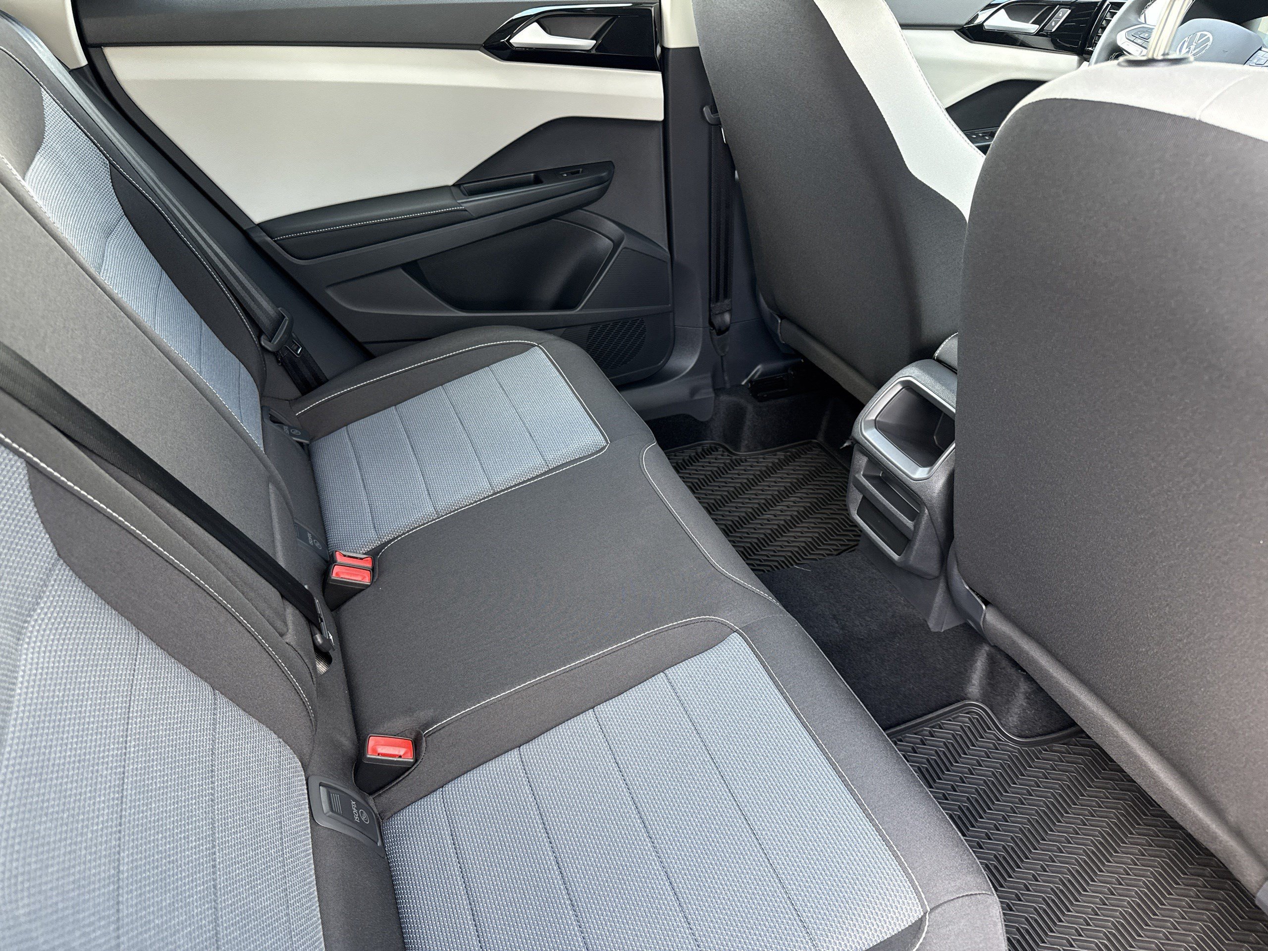 New 2027 Volkswagen Taos S FWD image 22