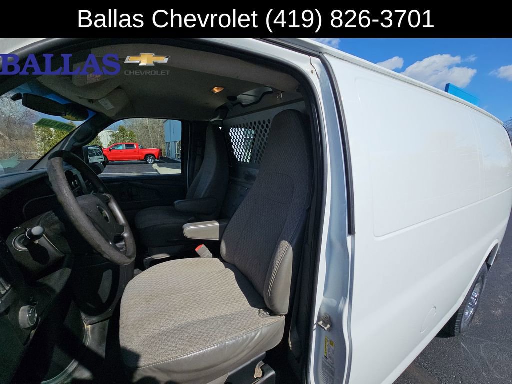 Used 2014 Chevrolet Express 2500 RWD image 21