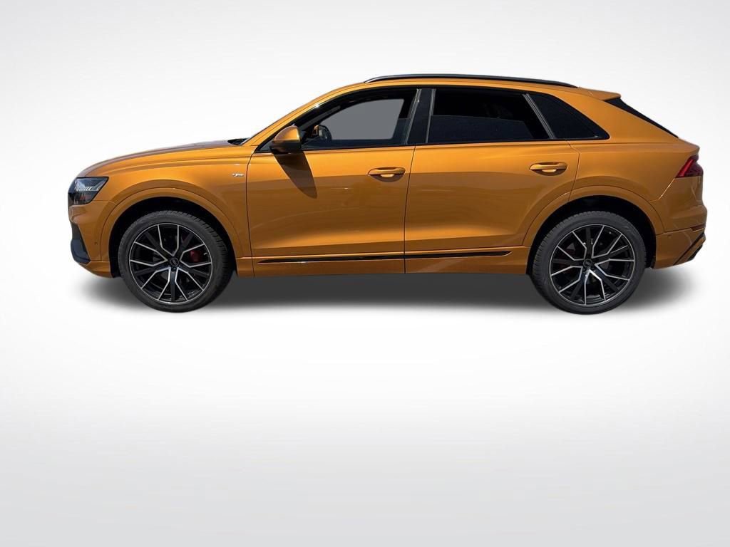 Used 2022 Audi Q8 Prestige w/ Prestige Package AWD/4WD image 2