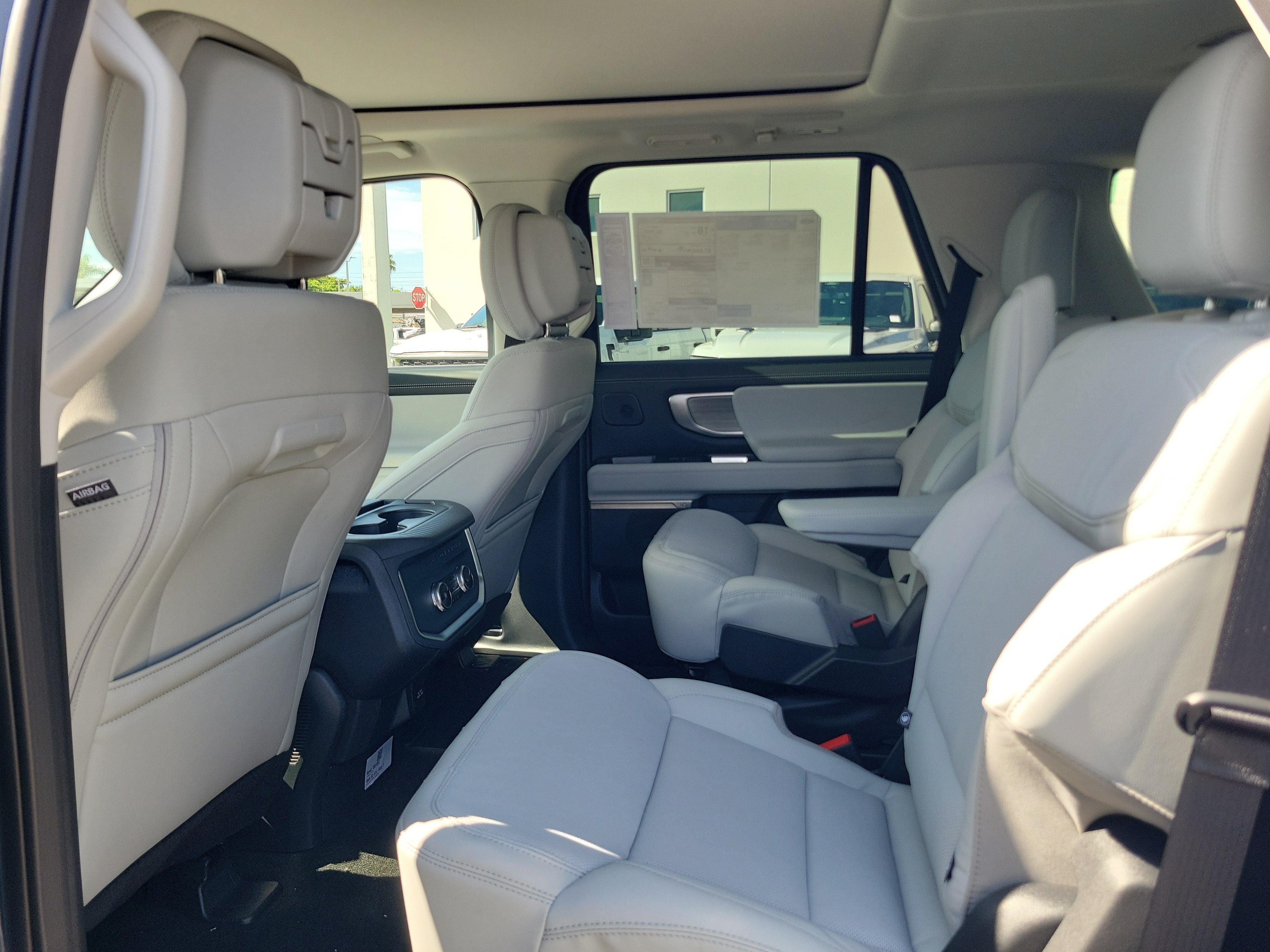 New 2027 Ford Expedition Platinum w/ Driver's Package RWD image 10