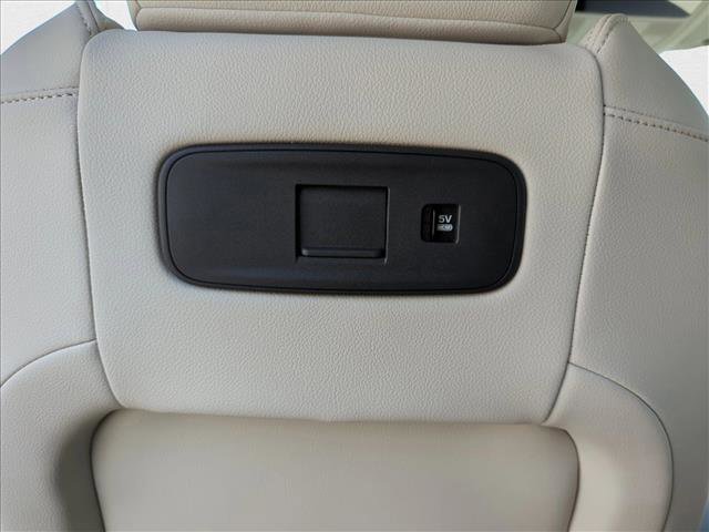 New 2024 Land Rover Discovery Sport S image 20