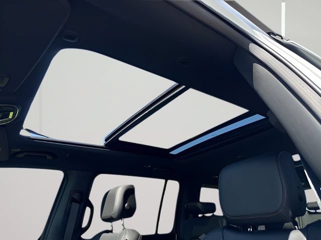 New 2026 Jeep Grand Wagoneer 4WD image 21