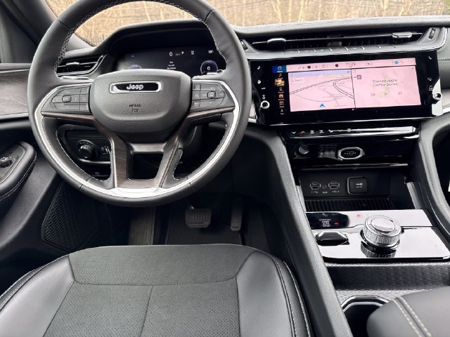 New 2026 Jeep Grand Cherokee Altitude AWD/4WD image 18