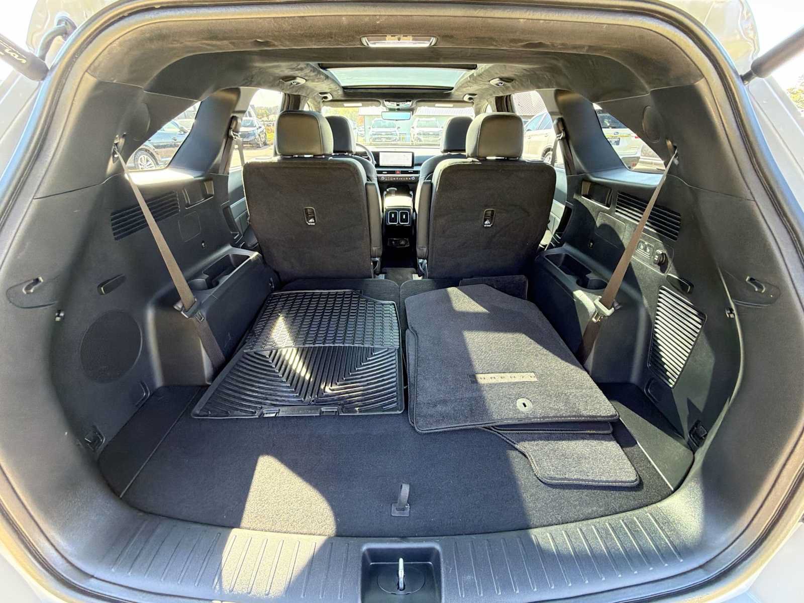Used 2025 Kia Sorento SX Prestige AWD/4WD image 30