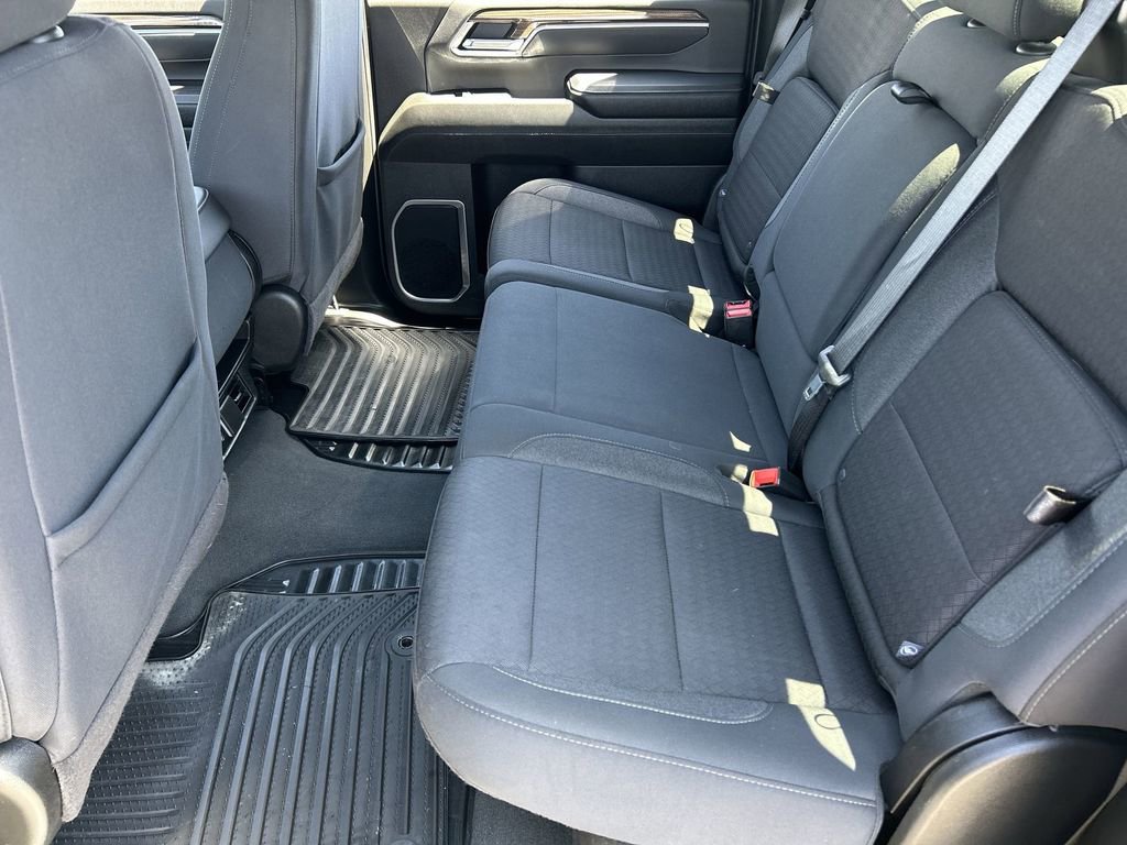 Used 2025 Chevrolet Silverado 3500 LT AWD/4WD image 25