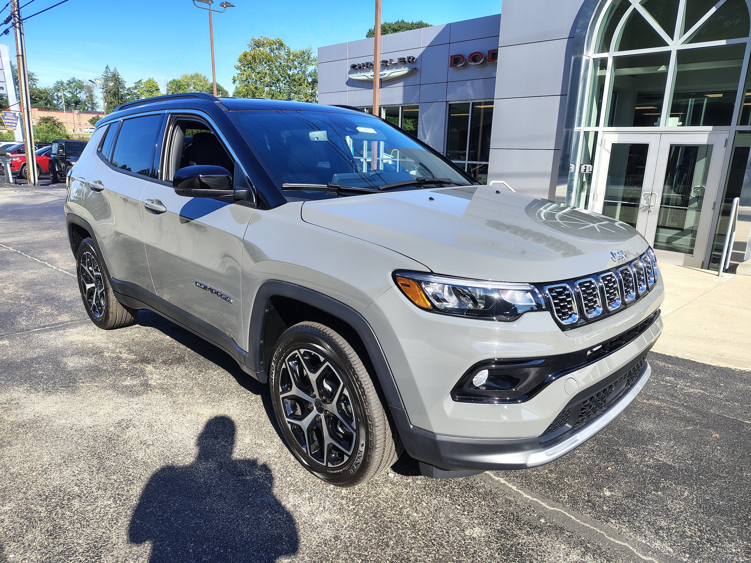 New 2026 Jeep Compass Limited AWD/4WD image 2