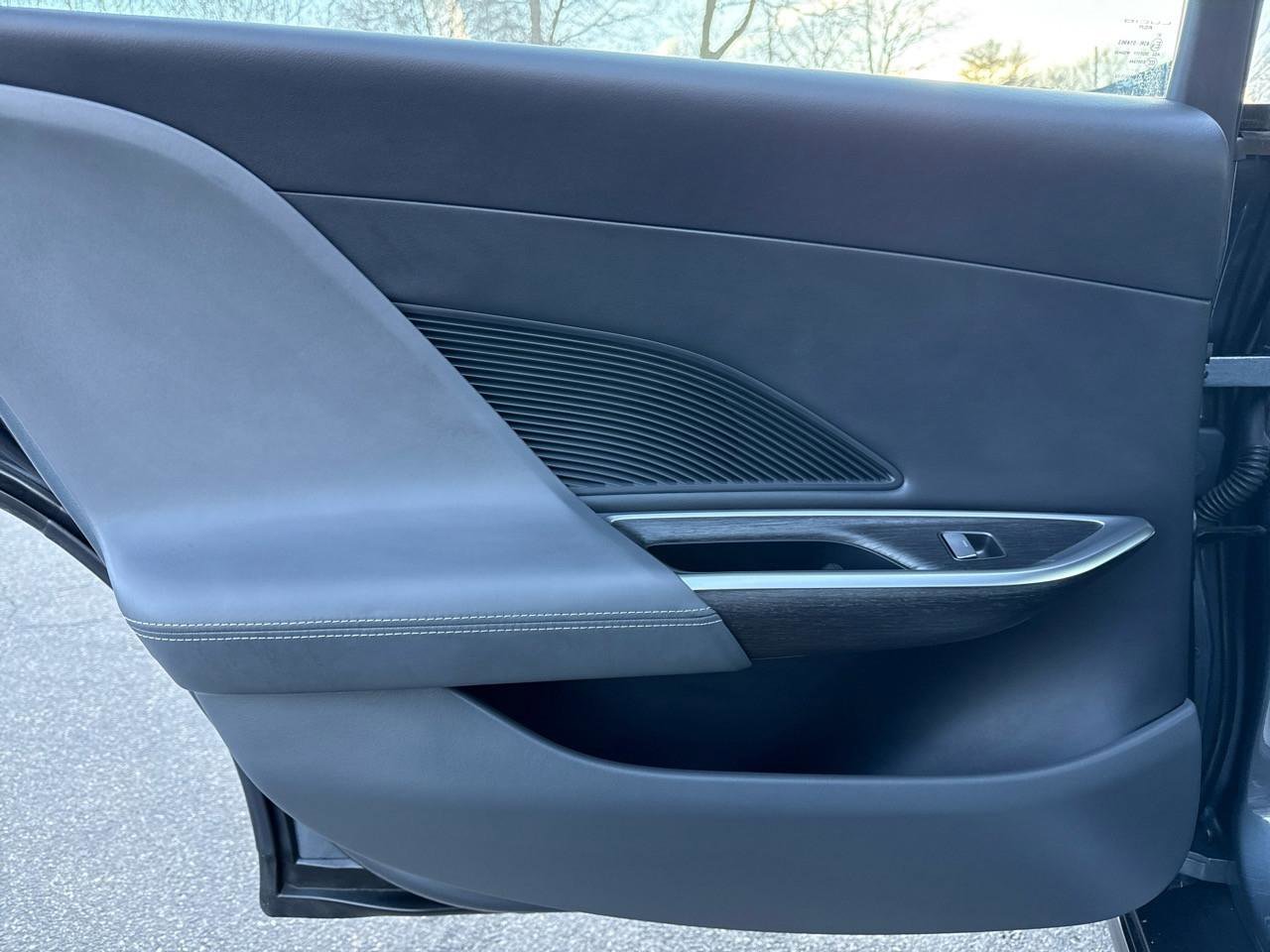 Used 2024 Lucid Air Touring image 15