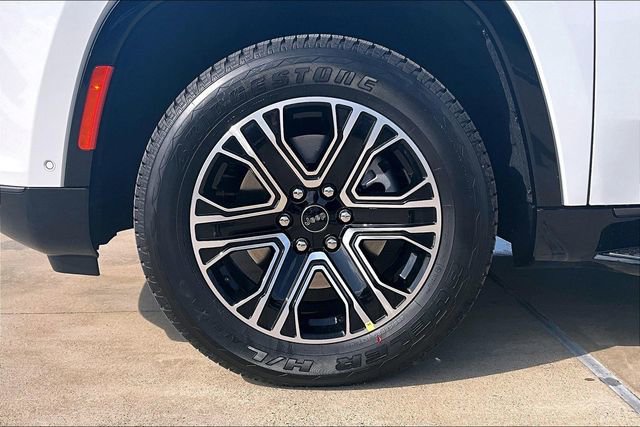 New 2026 Jeep Grand Wagoneer L 4WD image 15