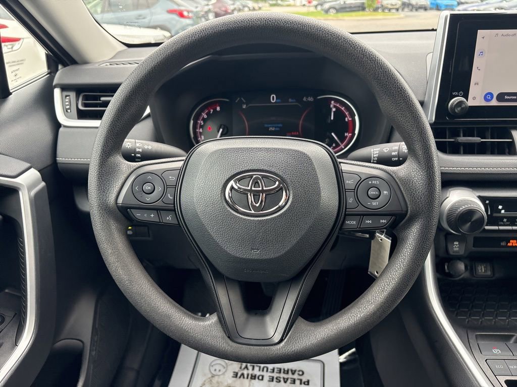 Used 2023 Toyota RAV4 LE FWD image 14