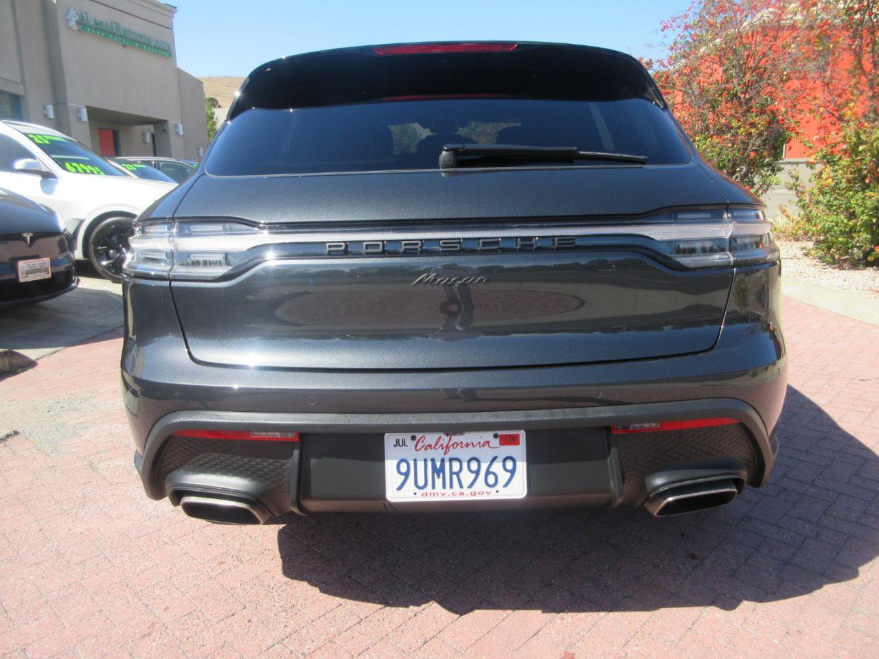Used 2025 Porsche Macan w/ Premium Package Plus AWD/4WD image 78
