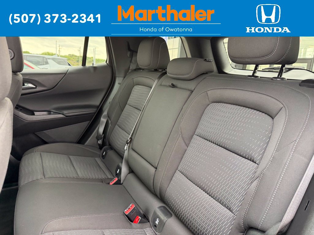 Used 2025 Chevrolet Equinox LT AWD/4WD image 13