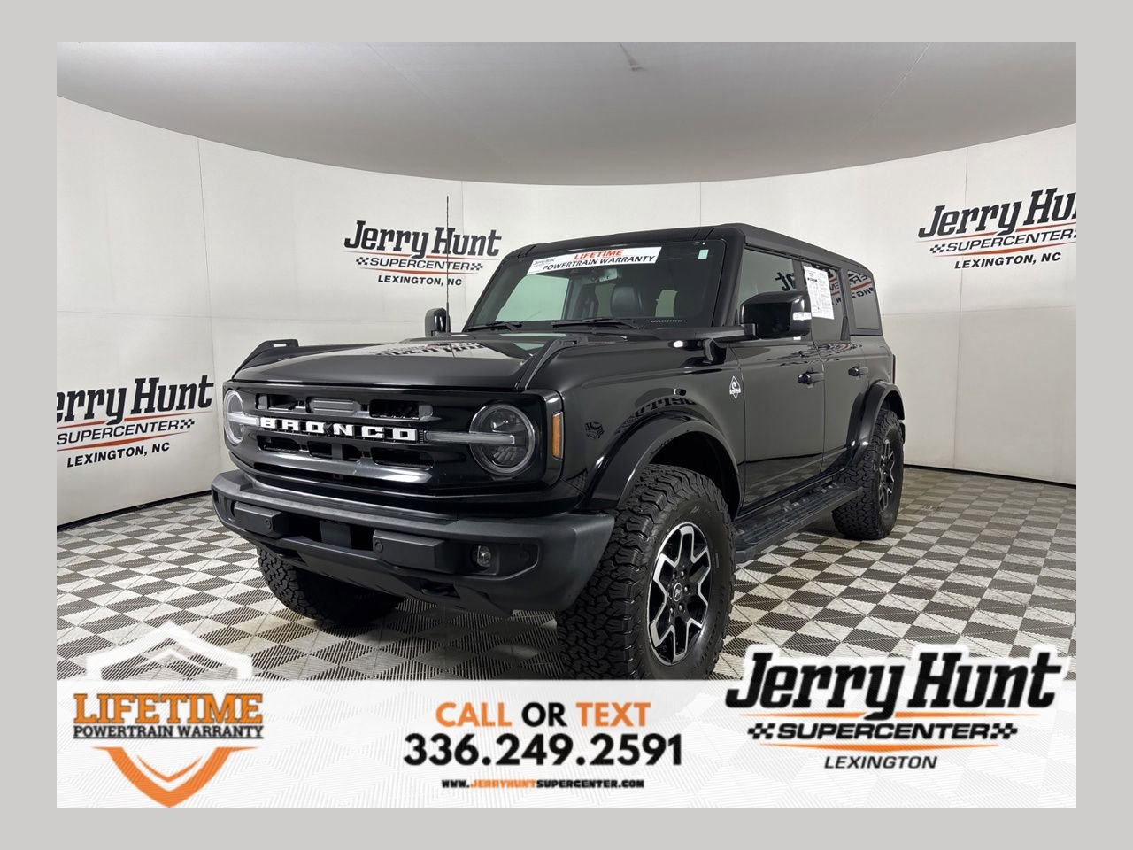 Used 2023 Ford Bronco Outer Banks AWD/4WD video 1