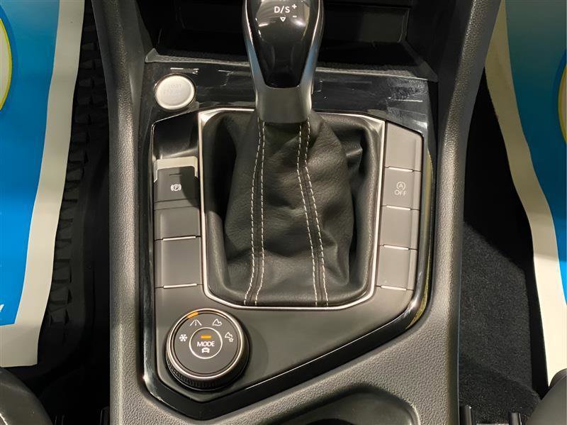 Used 2022 Volkswagen Taos SEL image 23