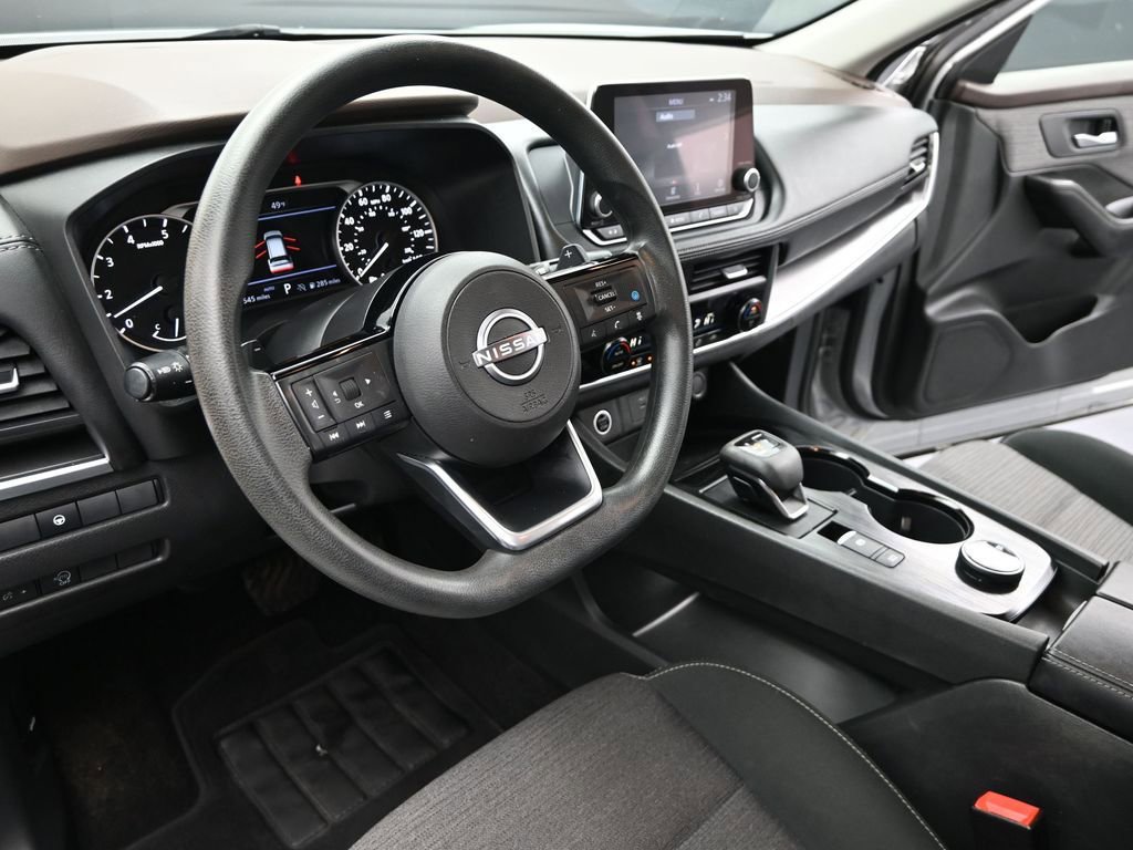 Used 2023 Nissan Rogue SV image 17