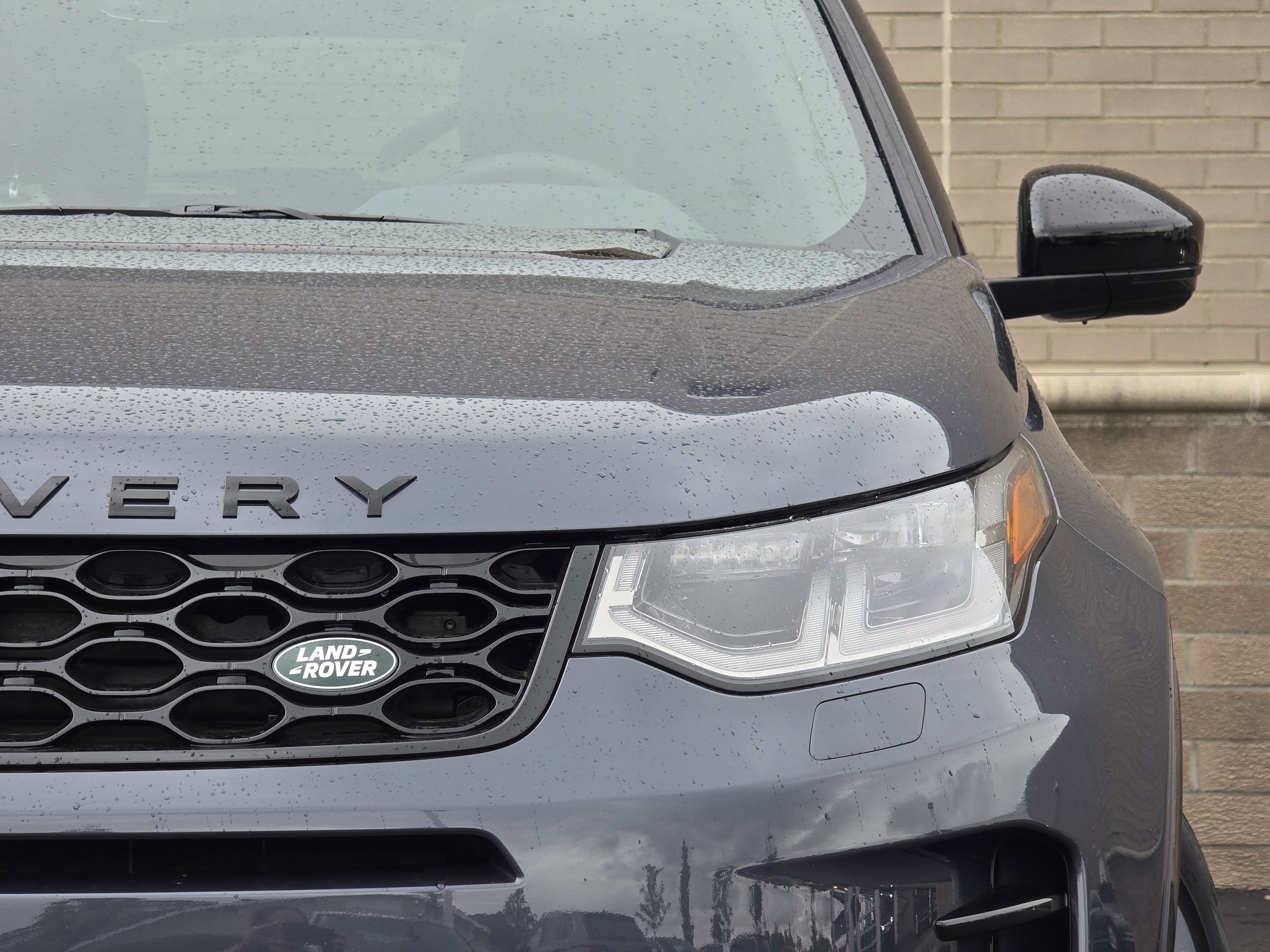 New 2025 Land Rover Discovery Sport Dynamic SE image 39