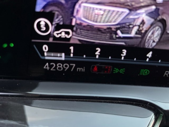 Used 2021 Cadillac Escalade Sport w/ Driver Assist Tech Package image 15