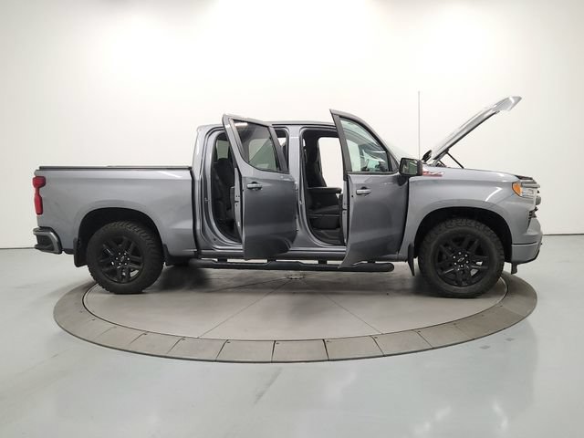 Used 2024 Chevrolet Silverado 1500 RST w/ Z71 Off-Road Package AWD/4WD image 16