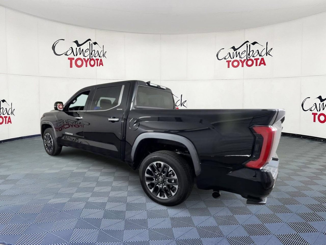 New 2026 Toyota Tundra Limited AWD/4WD image 9