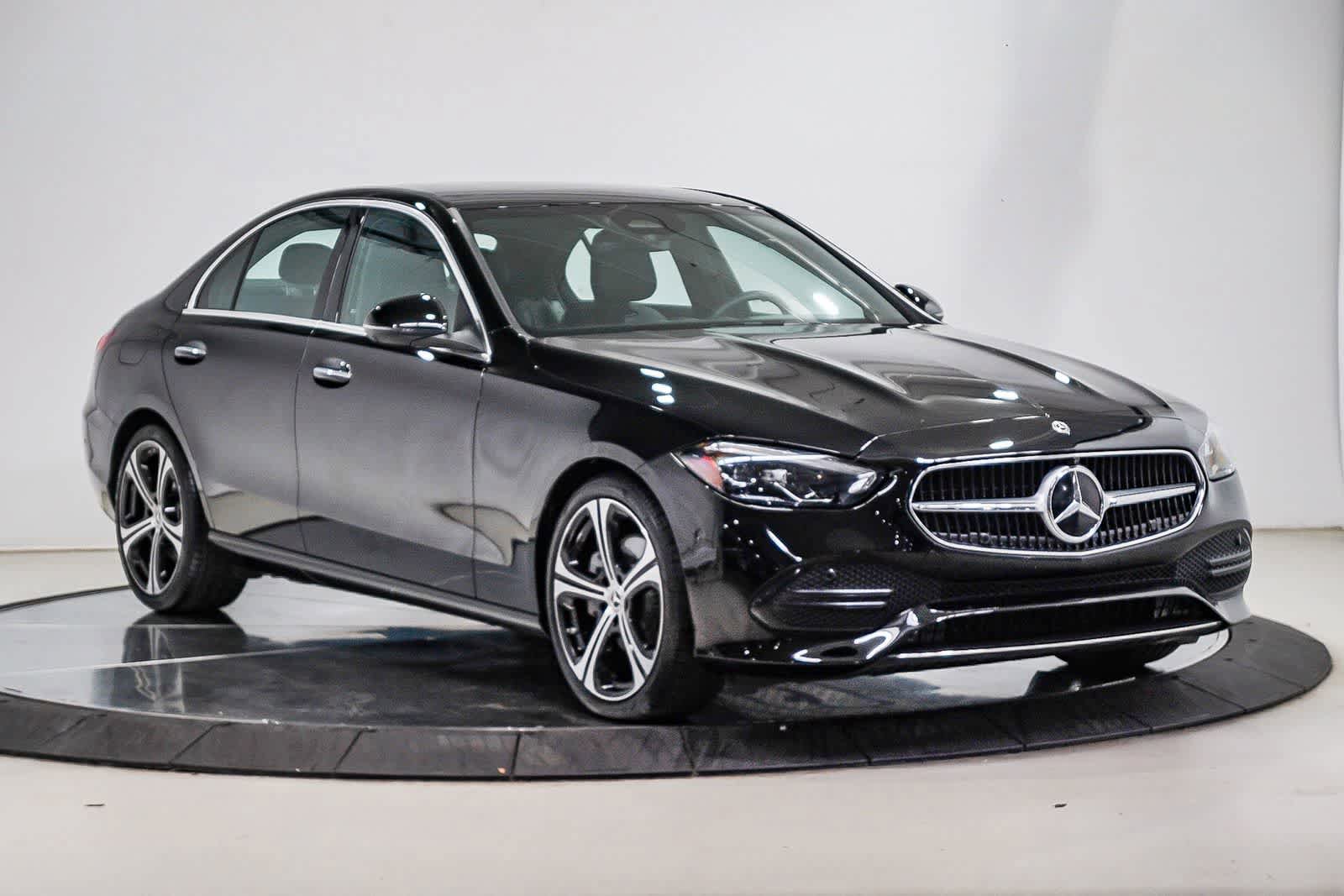 Used 2023 Mercedes-Benz C 300 Sedan image 5