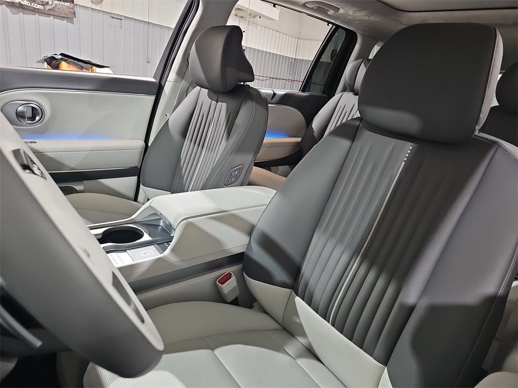 New 2026 Hyundai Ioniq 9 Calligraphy image 16