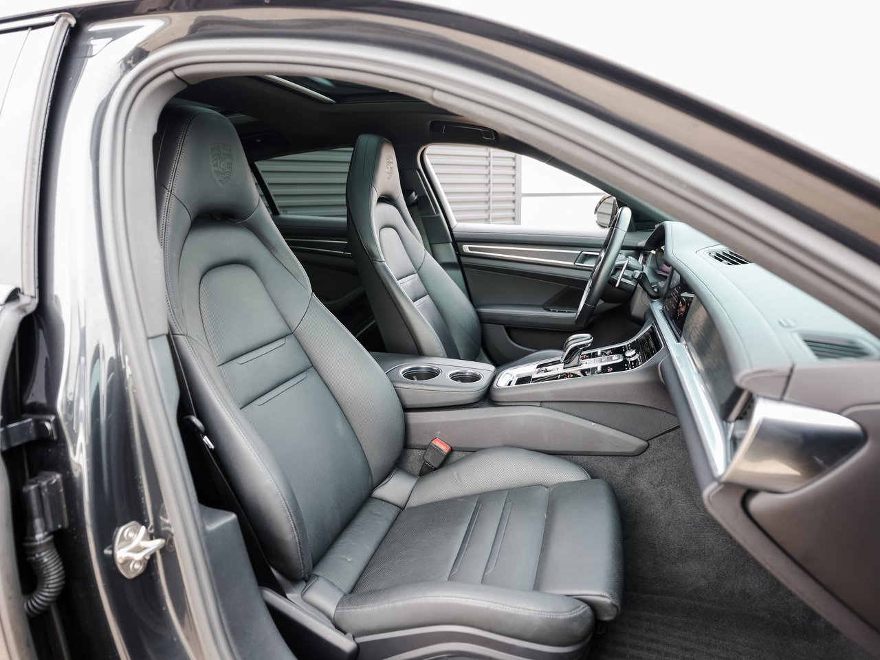 Certified 2023 Porsche Panamera Platinum Edition image 29