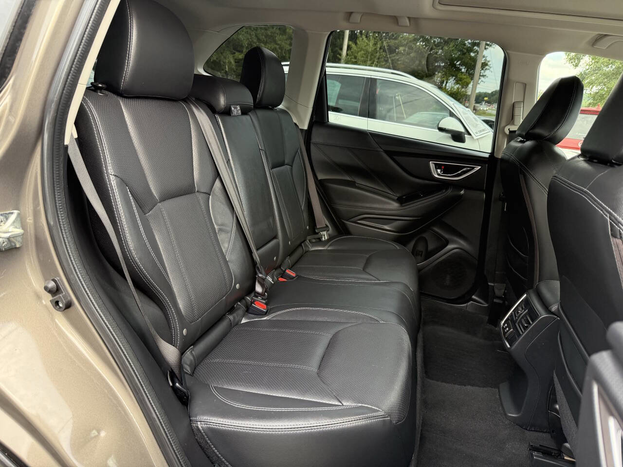 Used 2019 Subaru Forester Limited image 15