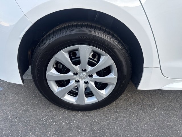 Used 2023 Toyota Corolla LE image 27