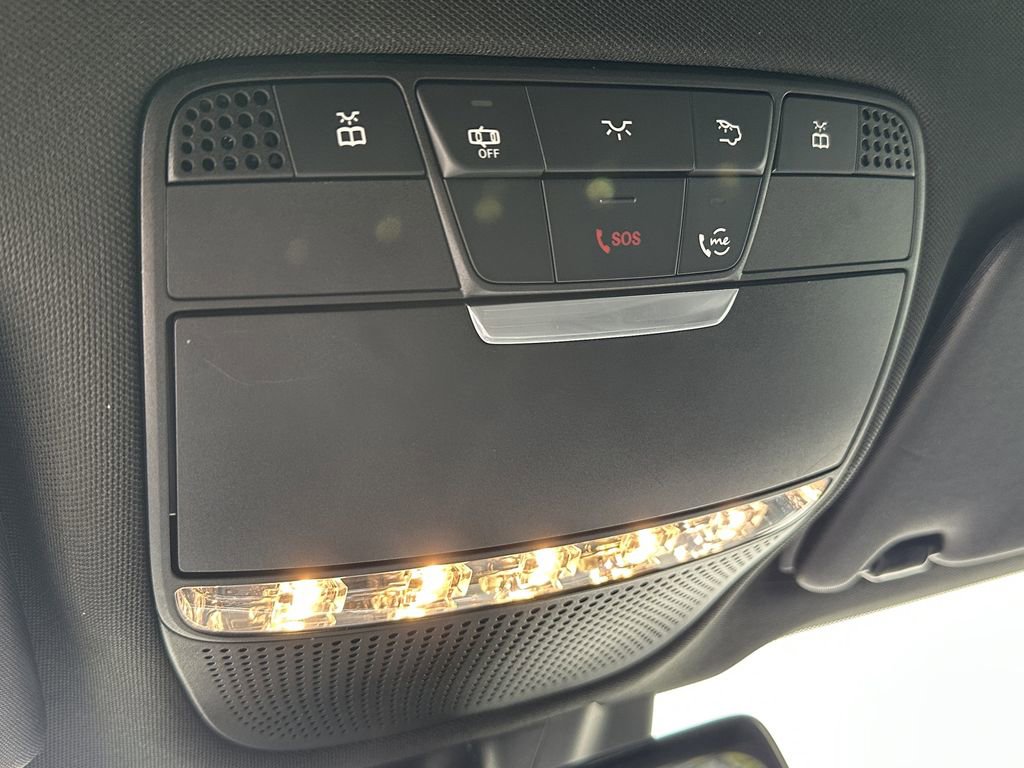 Certified 2022 Mercedes-Benz GLC 300 image 33