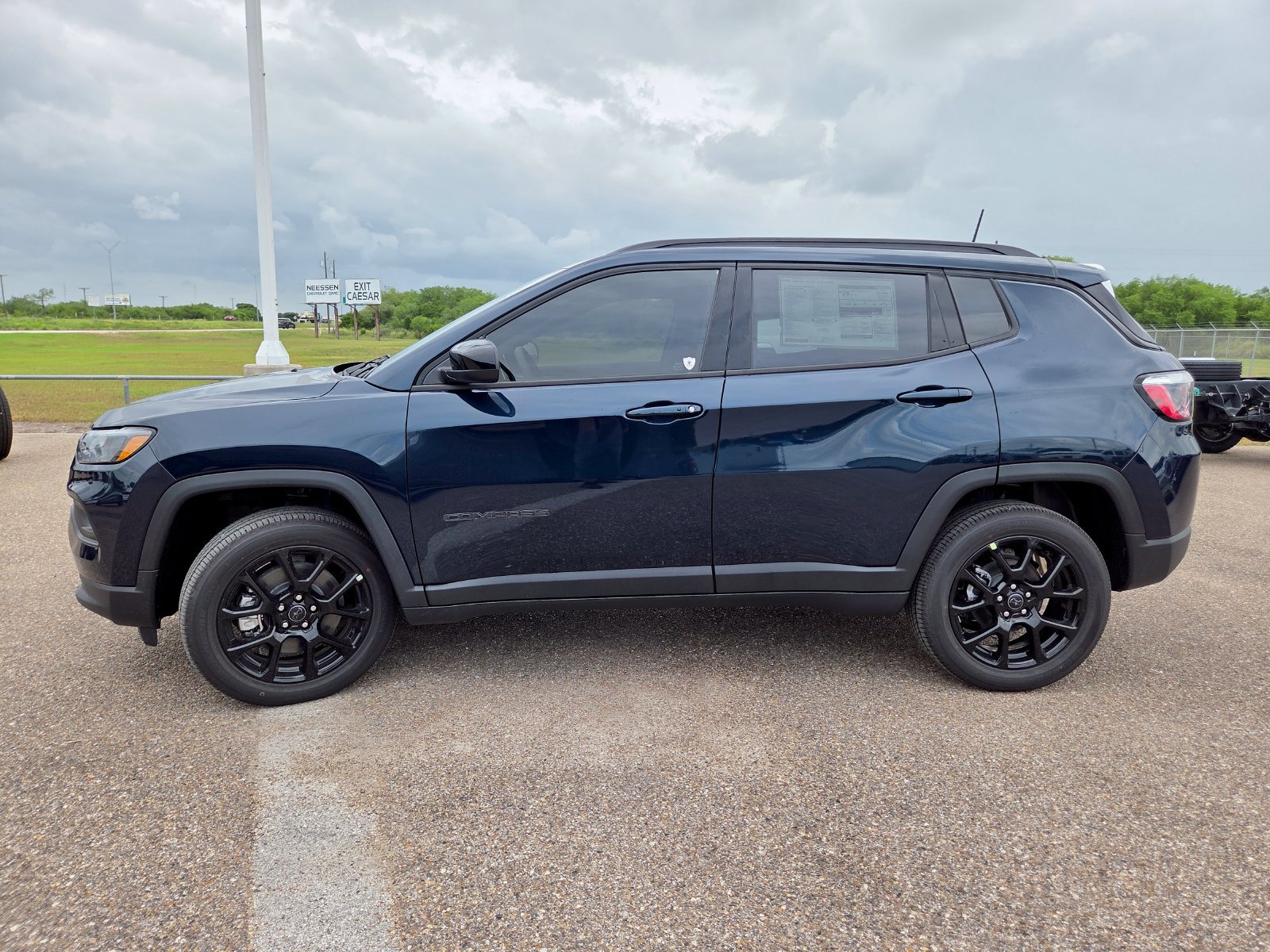 New 2026 Jeep Compass Latitude AWD/4WD image 4