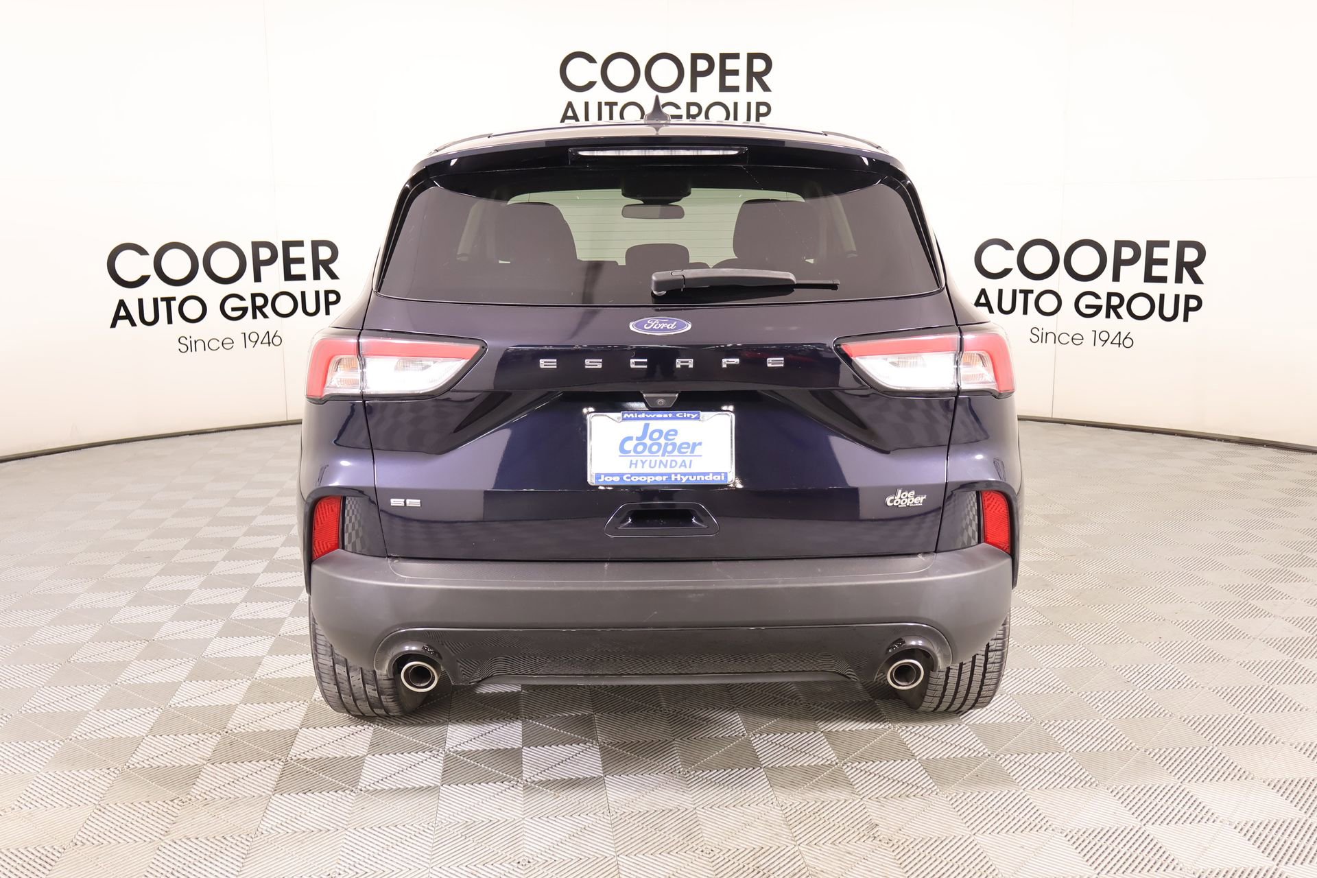 Used 2021 Ford Escape SE w/ SE Sport Appearance Package image 21