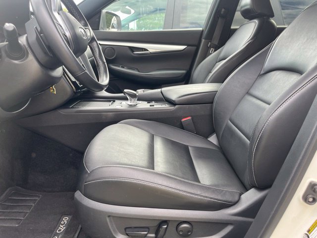 Used 2021 INFINITI QX50 Luxe w/ Appearance Package AWD/4WD image 14