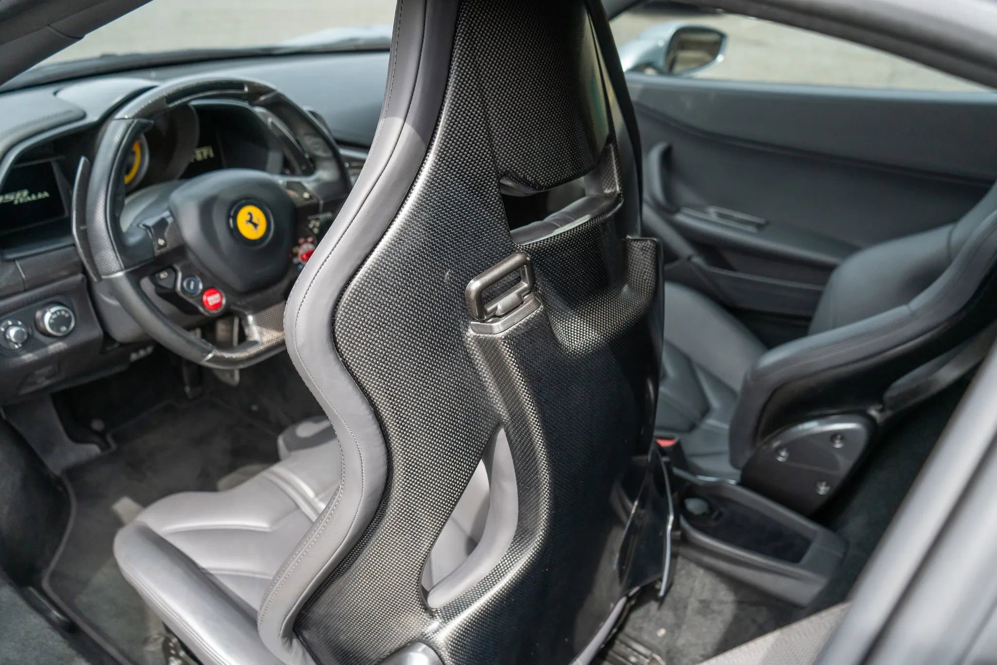 Used 2011 Ferrari 458 Italia Coupe image 49