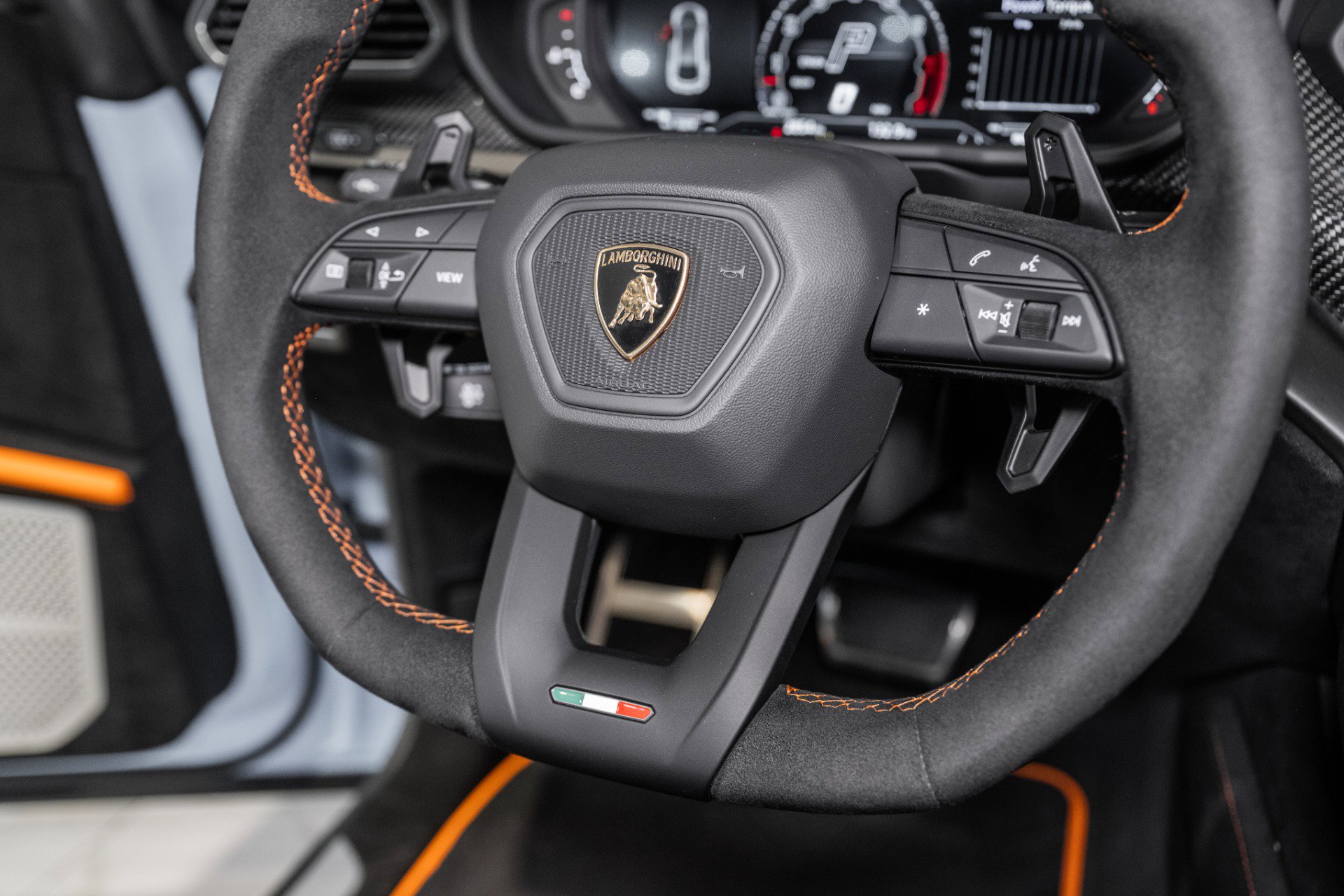 Used 2024 Lamborghini Urus Performante image 50