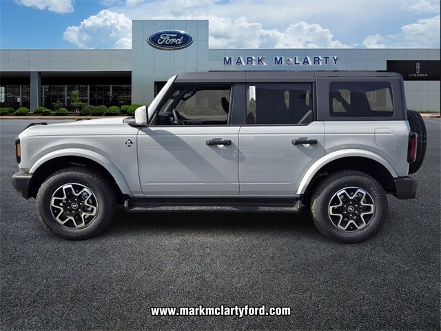 New 2026 Ford Bronco Outer Banks image 2