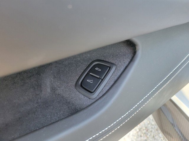 Used 2023 Chevrolet Corvette Z06 w/ Engine Appearance Package RWD image 17