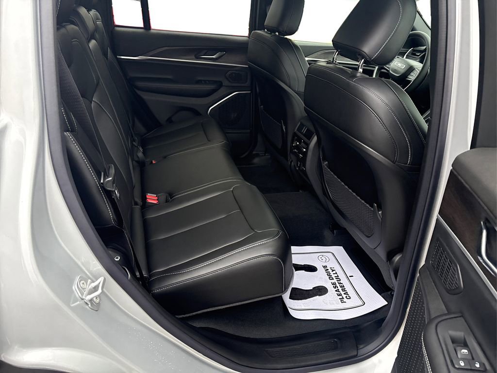 New 2026 Jeep Grand Cherokee Limited image 20