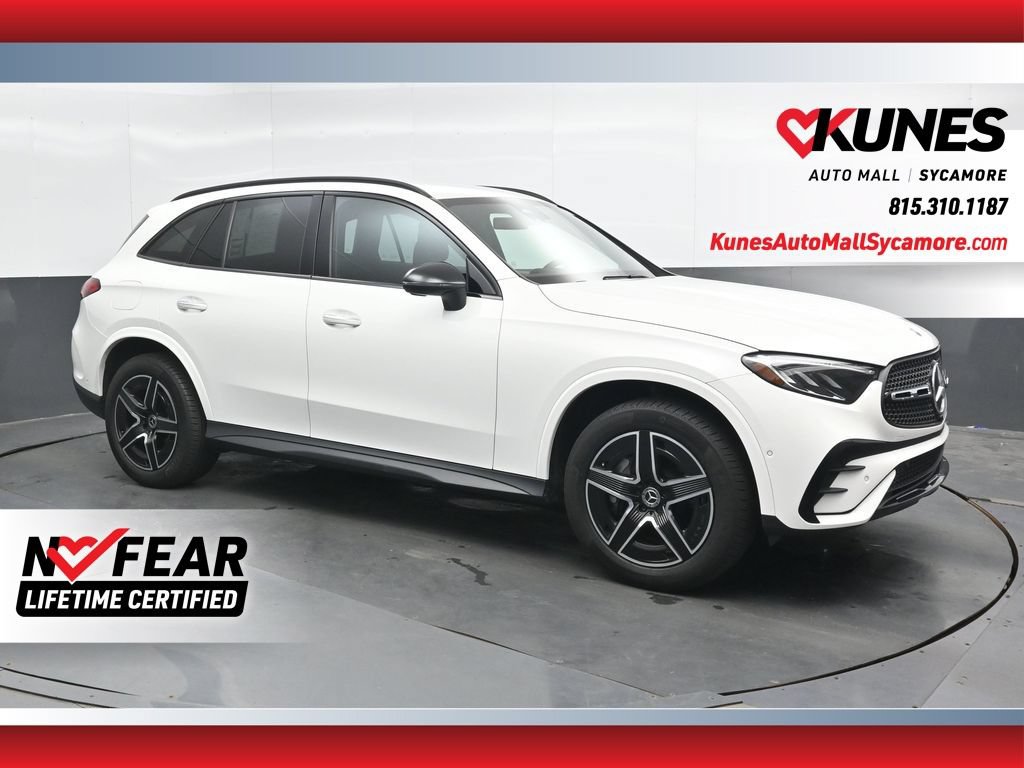 Used 2024 Mercedes-Benz GLC 300 4MATIC image 1