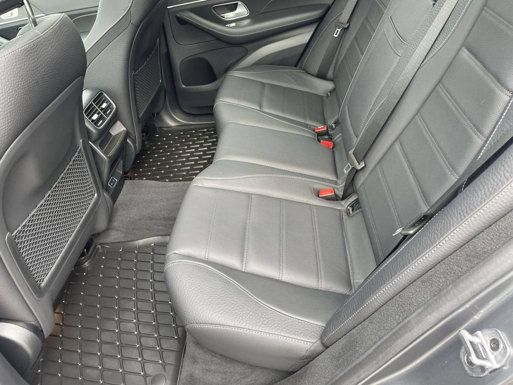 Used 2025 Mercedes-Benz GLE 580 4MATIC image 16