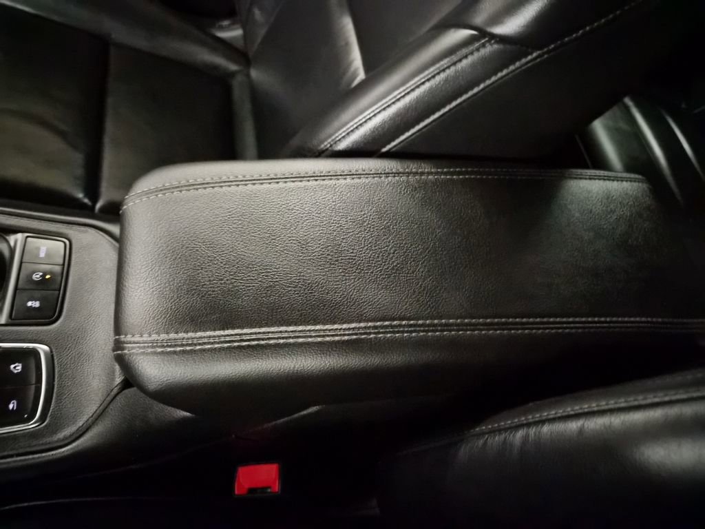 Used 2021 Cadillac XT4 Premium Luxury w/ Cold Weather Package image 31