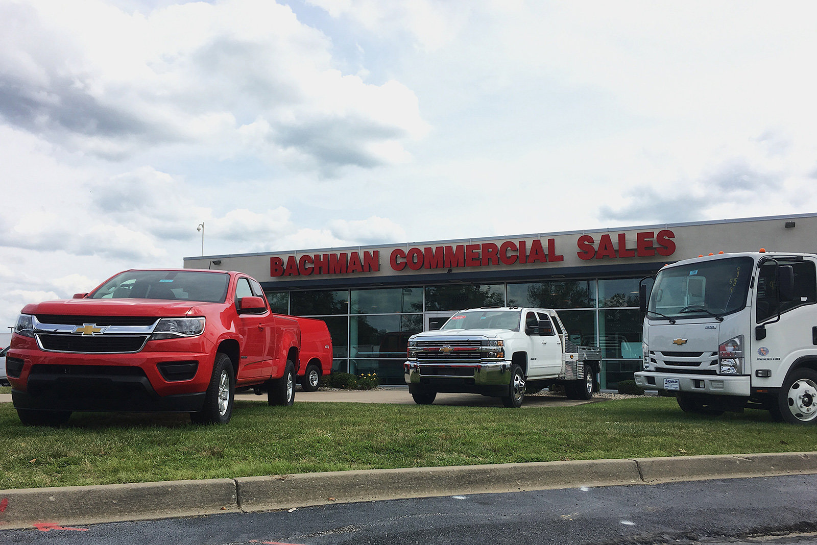 Used 2017 Chevrolet Express 3500 Extended RWD image 19