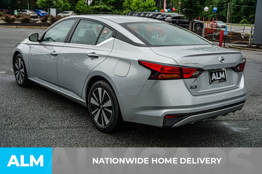 Used 2022 Nissan Altima 2.5 SV FWD image 5