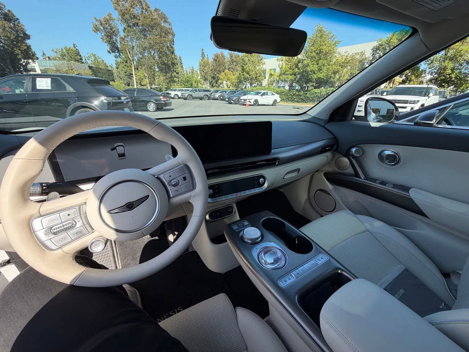 Used 2023 Genesis GV60 Advanced AWD/4WD image 7