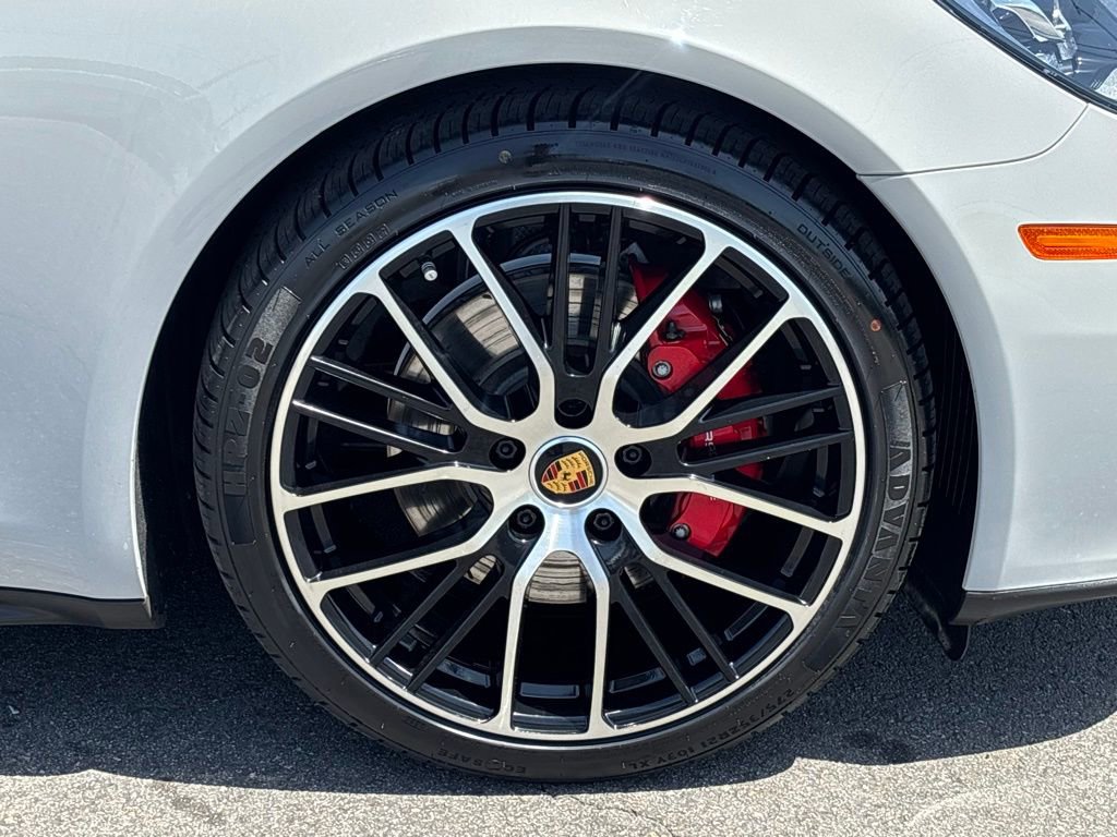 Used 2022 Porsche Panamera 4S AWD/4WD image 31