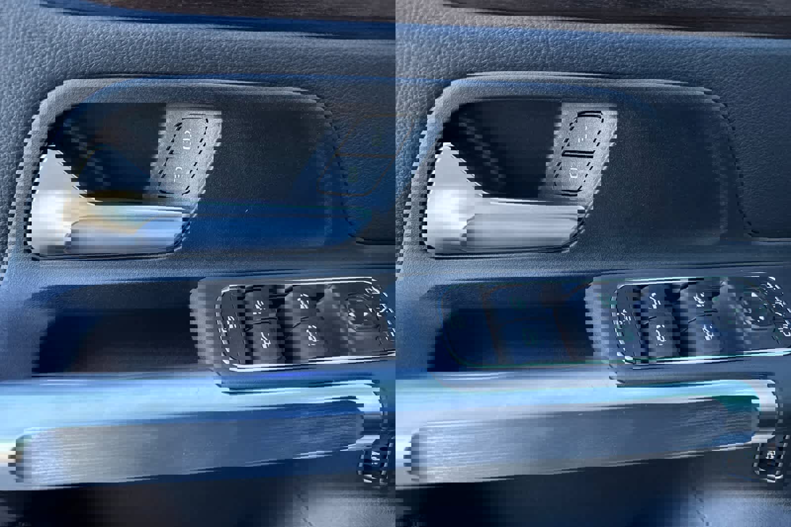 New 2026 Mercedes-Benz GLB 250 image 10